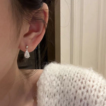 Diamond Droplet Necklace